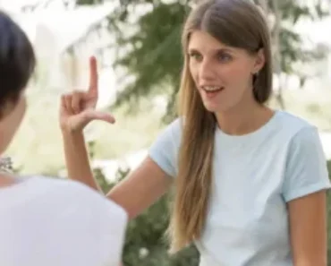 EMDR Therapy Explained: How It Helps Trauma Survivors Heal Safely