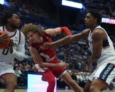 No. 15 St. John’s looks to bounce back from historic loss and get better against Villanova