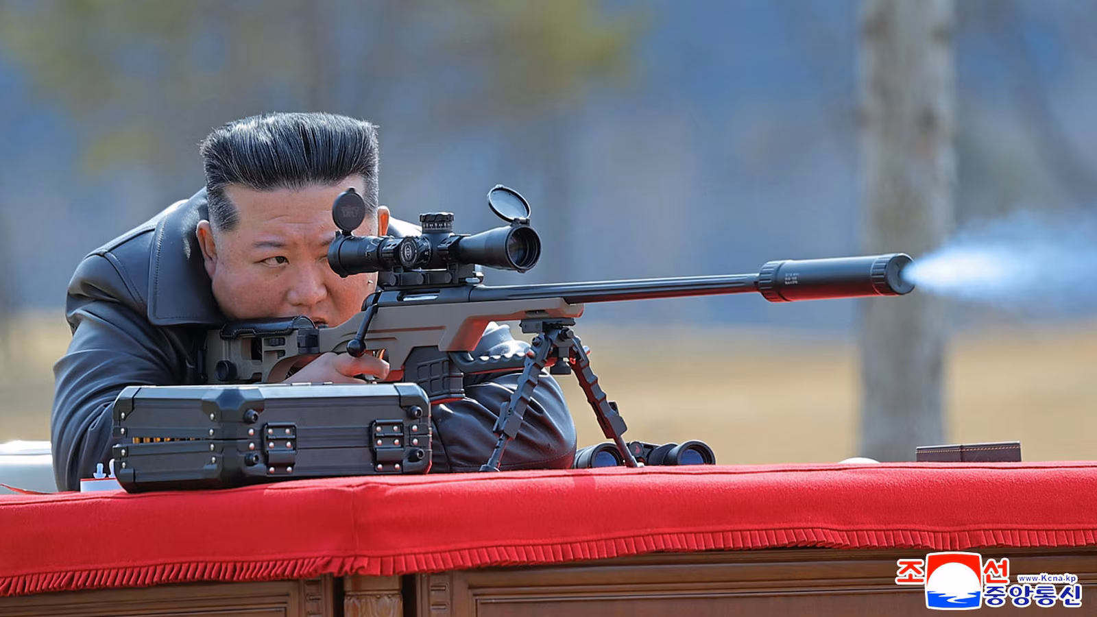 North Korea’s Kim presents rifles to officials and his daughter takes aim after party congress North Korea’s Kim presents rifles to officials and his daughter takes aim after party congress