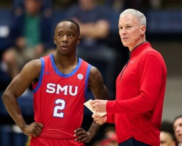 SMU looks to bounce back at Stanford after slipping late vs. Cal. SMU looks to bounce back at Stanford after slipping late vs. Cal.