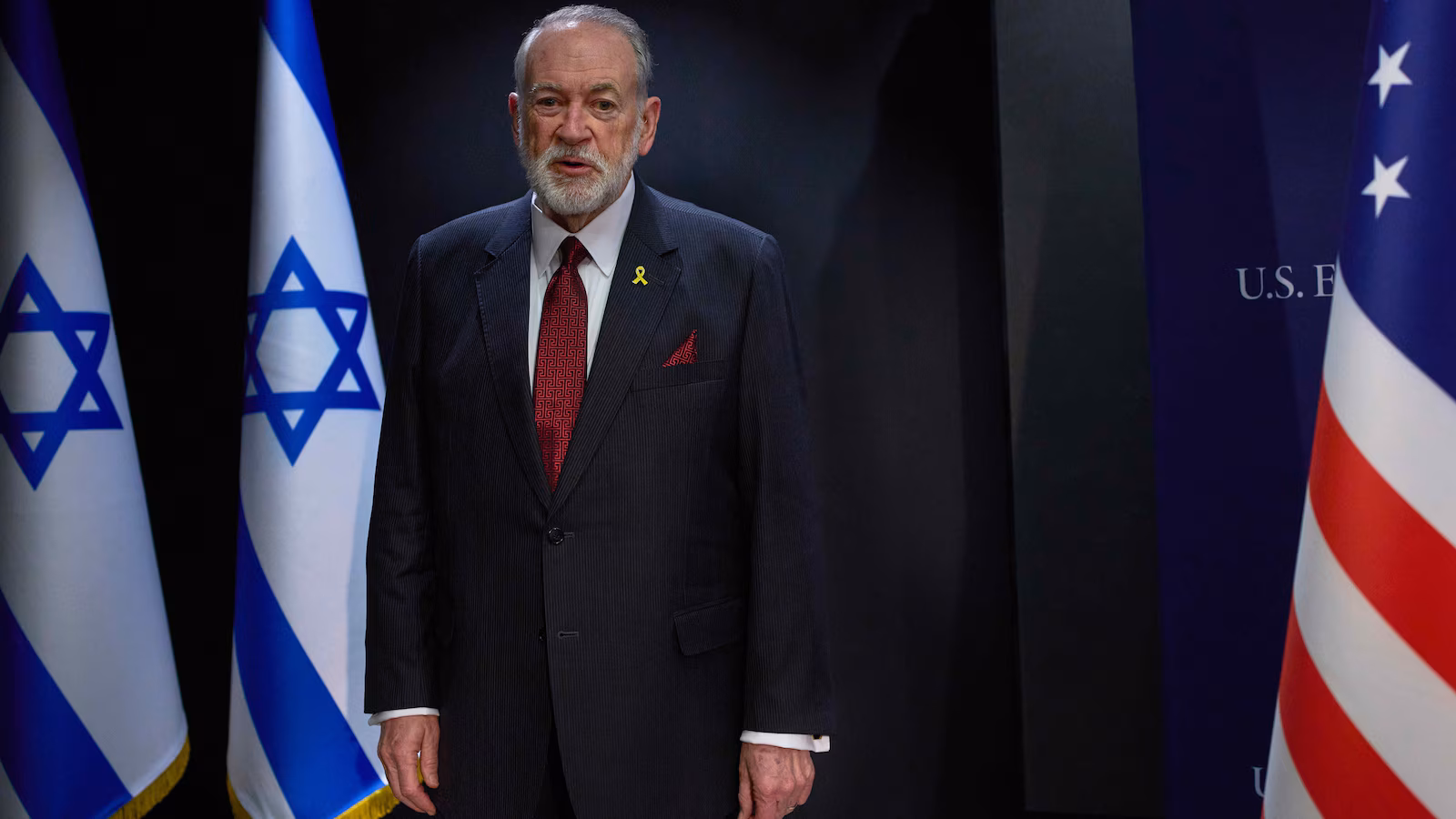 The US has advised embassy staff in Israel to leave now if they want to because of the threat of war in the Middle East.