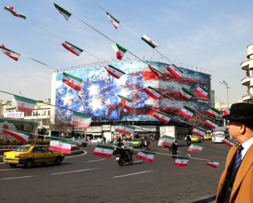 US and Israel attack Iran US and Israel attack Iran