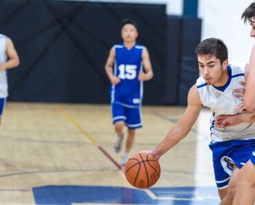 Using an AED requires no experience