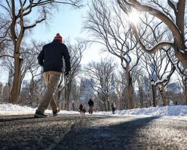 Winter weather returns to the Midwest and Northeast – the West will see record warm temperatures