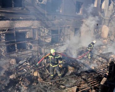 4 killed and 15 injured in Russian strike on Kyiv region: NPR