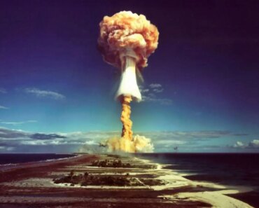 AIs can’t stop recommending nuclear strikes in war game simulations AIs can’t stop recommending nuclear strikes in war game simulations