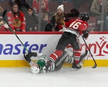 After a rare loss, the Stars must deal with an unexpected enemy: the Blackhawks.