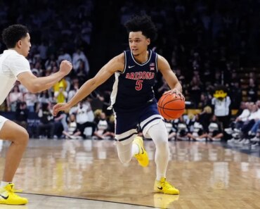 After a tight first half, second-place Arizona overwhelmed Colorado. After a tight first half, second-place Arizona overwhelmed Colorado.