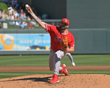 Alec Manoa in danger of losing his rotation spot