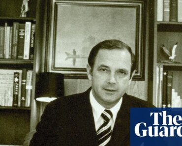 Alexander Butterfield, Nixon aide who revealed the Watergate tapes, dies at 99 | Richard Nixon