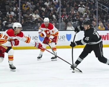 Anton Forsberg recorded the shutout as the Kings defeated the Flames.