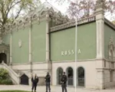 Artist Alma Allen, who represents the United States at the Venice Biennale, joins Perrotin