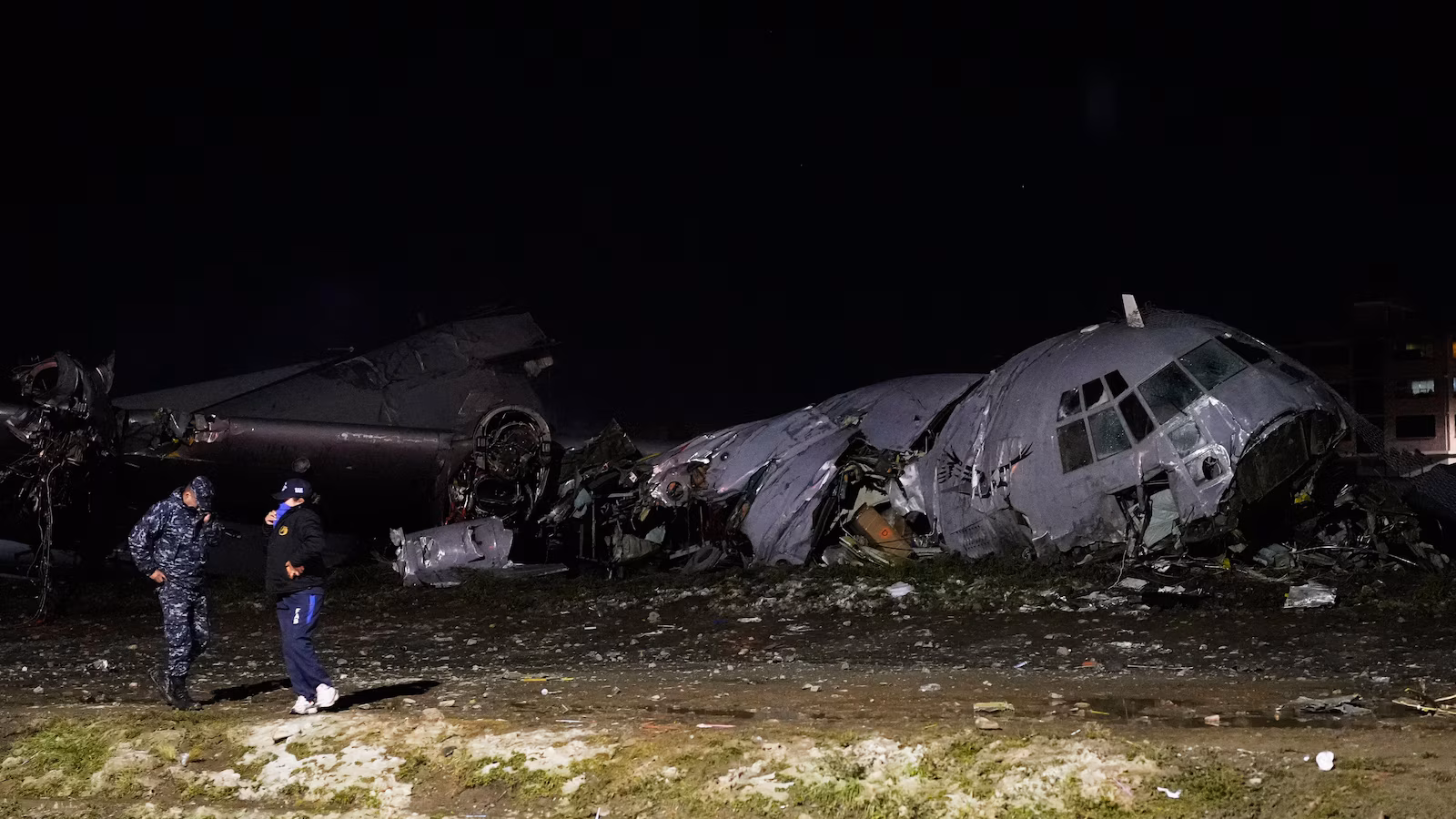 At least 15 people were killed when a cargo plane crashed in Bolivia just days after take off At least 15 people were killed when a cargo plane crashed in Bolivia just days after take off