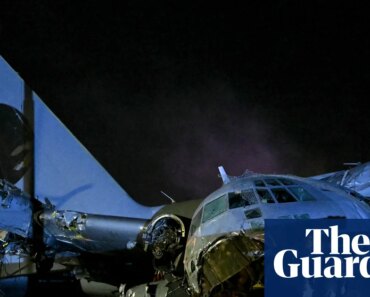 At least 20 dead when a military cargo plane loaded with cash crashes in Bolivia | bolivia