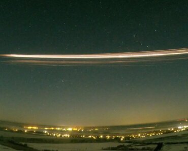 Atmospheric pollution caused by space debris can be a major problem Atmospheric pollution caused by space debris can be a major problem