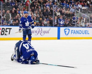 Auston Matthews got hurt and the Maple Leafs got burnt toast. Auston Matthews got hurt and the Maple Leafs got burnt toast.