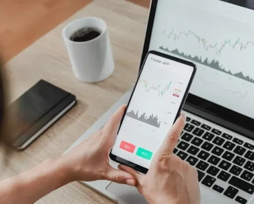 Best Crypto Buy: Bitcoin Vs. XRP