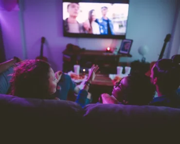 Best Stock to Buy Now: Microsoft or Netflix?