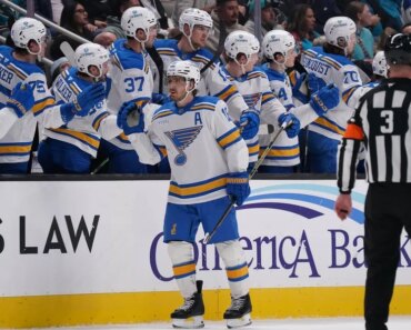 Blueseye wins 4th straight game, visits Pacific leader Ducks