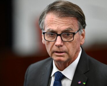 Brazil revokes visa of Trump adviser who asked to meet jailed Bolsonaro | Political news Brazil revokes visa of Trump adviser who asked to meet jailed Bolsonaro | Political news