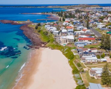 British couple drowns at popular Australian beach | world news
