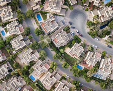 Brookfield Corporation (BN) announced the acquisition of Oaktree Capital in Q4