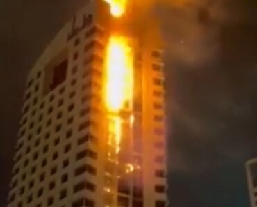 Building in Kuwait burned after Iranian drone attack Building in Kuwait burned after Iranian drone attack