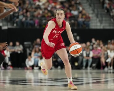 Caitlin Clark returns with a double-double in her National Team USA debut.