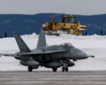 Canada Unveils Arctic Militarization Plan – RT World News