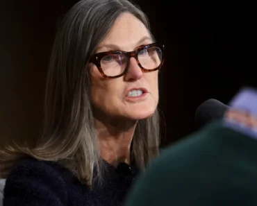 Cathy Wood buys $2 million in AI stock