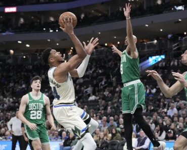 Celtics surprise Bucks, spoiling Giannis Antetokounmpo’s return