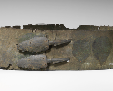 Children in bronze ‘warrior’ belts discovered in 2,500-year-old cemetery in Italy