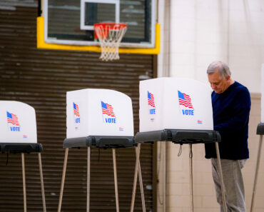 Conservative voter fraud hunters pitch new computer programs to state officials