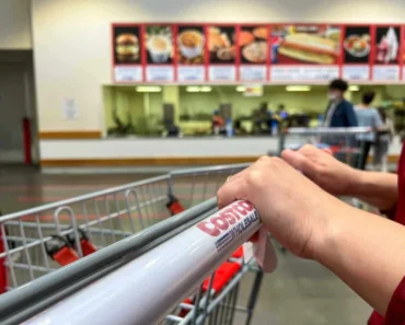 Dear Costco stock fans, mark your calendars for March 5th