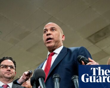 Democrats introduce new resolutions on war powers and call for public hearings on attacks on Iran | democrats