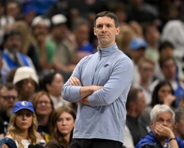 Depleted Thunder beat Warriors for 50 wins