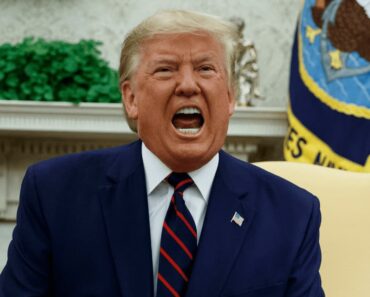 Donald Trump blasted the banks, demanded clarity on the passage of the law