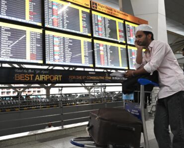 Emirates to resume some flights, El Al weighs use of private jets