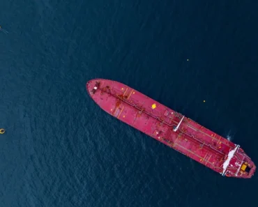 Epic ferry operations push U.S. heavy crude to multi-year highs