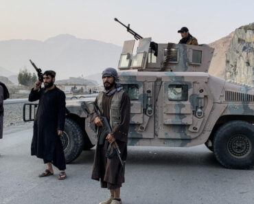 Explosions heard in Kabul as Afghan forces open fire on Pakistani planes