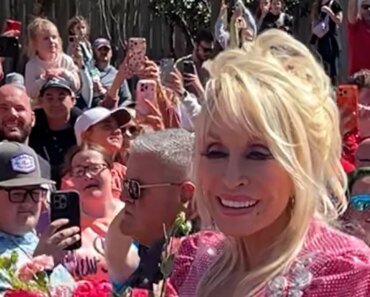 Fans rally for Dolly Parton’s return after health struggle