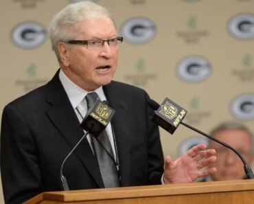 Former Packers executive Bob Harlan has died at age 89.