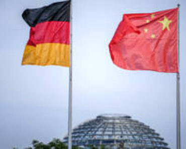 Germany’s AfD hails ‘major victory’ over Berlin’s domestic spy agency – RT World News Germany’s AfD hails ‘major victory’ over Berlin’s domestic spy agency – RT World News