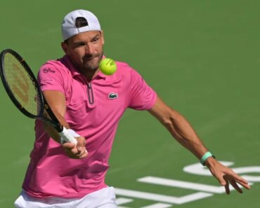 Grigor Dimitrov advances to meet Carlos Alcaraz in Indian Wells.