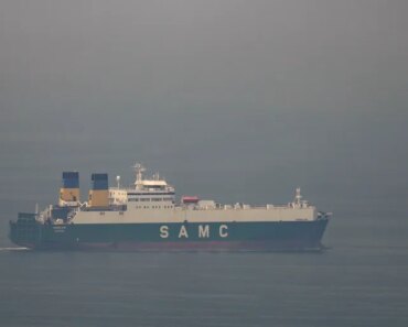 Gulf economies are feeling the brunt of the Iran war as the risk of recession looms US-Israel war over Iran news