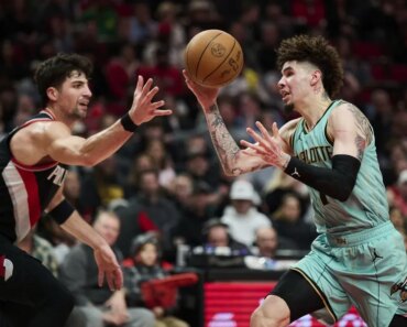 Hornets must face demons in Portland to avoid slipping