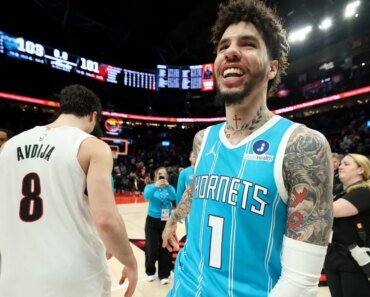 Hornets visit Kings, playoff push continues