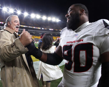 Houston Texans sign key defender extension