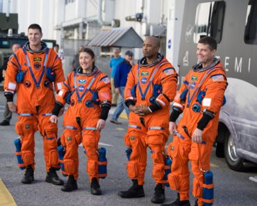 How risky is the Artemis 2 astronaut launch to the moon? NASA would rather not say