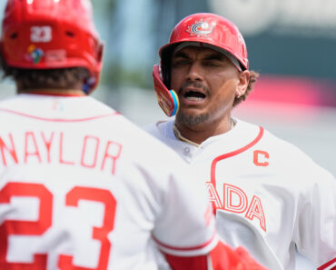 Hyped Canadian plays to beat Colombia in WBC opener